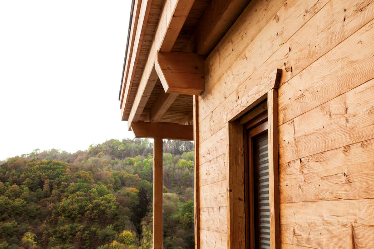 Holzbau-Dahm, Holzrahmenbau, Chalet, Ferienhaus, ökologisches Bauen, thermisch behandelte Fichte